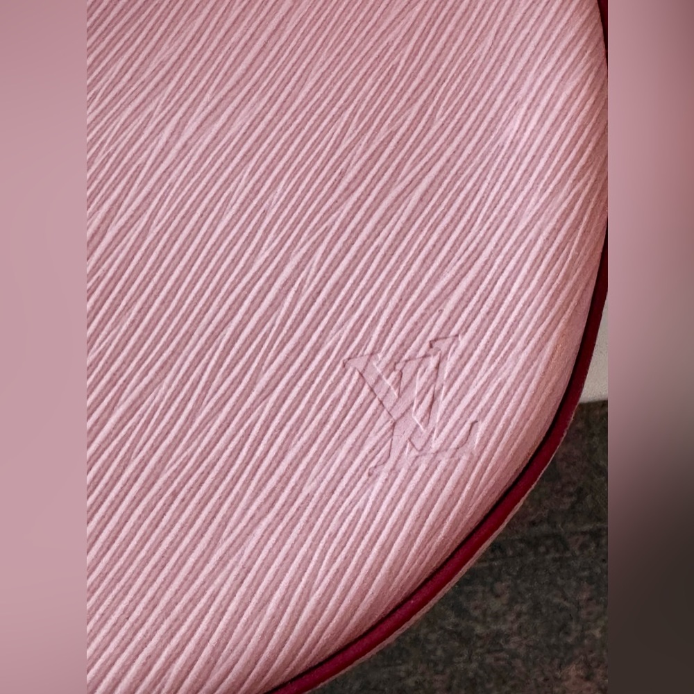 SOLD ๐ULTRA RARE Louis Vuitton Saint Cloud NM Bag Pink Epi Leather - Picture 14 of 16